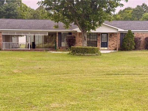 10046 Woodie Lane, Irvington, AL 36544