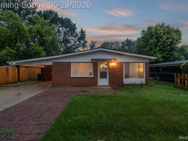 1579 Dulong Avenue, Madison Heights, MI 48071