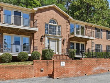 1515 E Franklin Street, Unit Apt 16, Chapel Hill, NC 27514