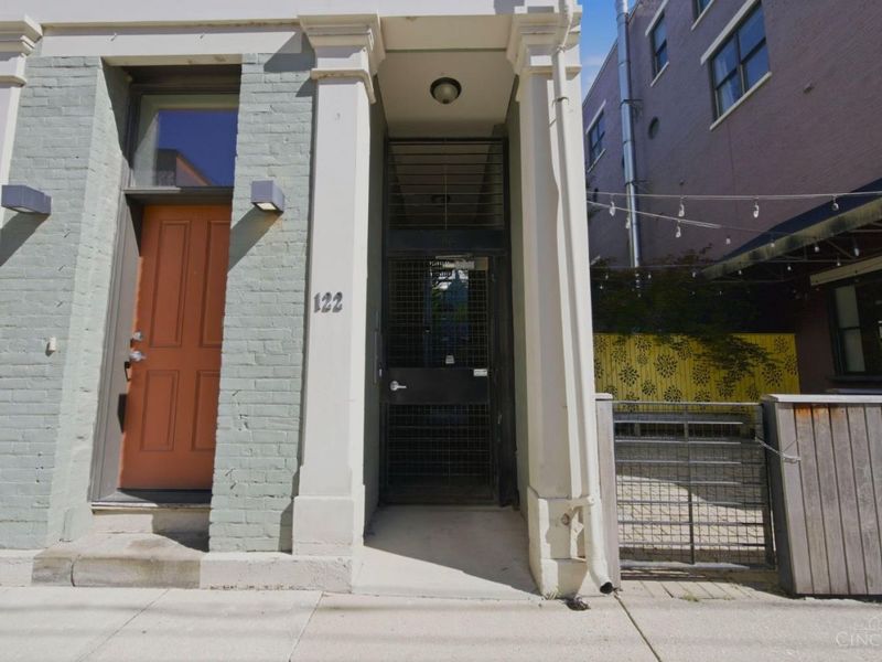 122 W Fifteenth St, Unit 222, Cincinnati, OH 45202 Photo 4