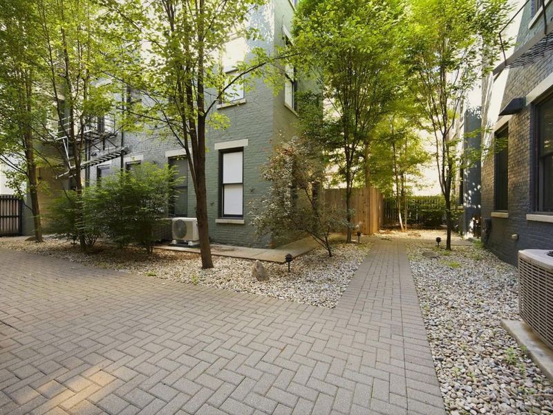 122 W Fifteenth St, Unit 222, Cincinnati, OH 45202 Photo 8