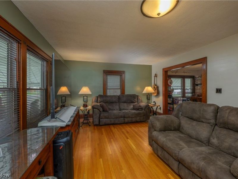 501 E 4th Street , Dover, OH 44622 Photo 10