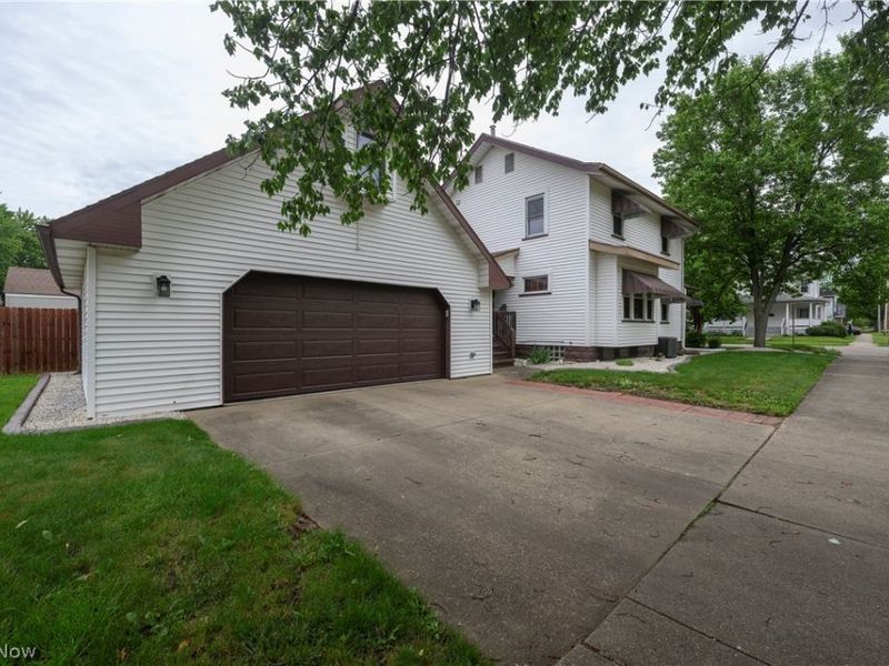 501 E 4th Street , Dover, OH 44622 Photo 5