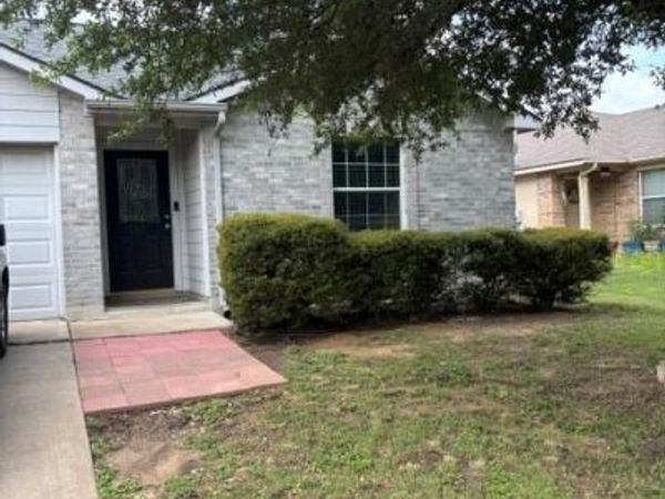 206 Rinehardt ST, Hutto, TX 78634