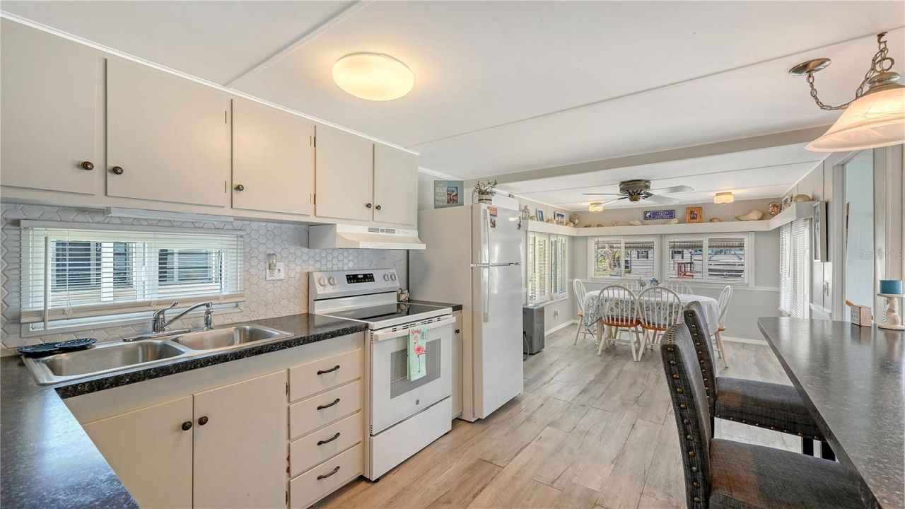 10315 Cortez Road W, Unit 30-5, Bradenton, FL 34210 Photo