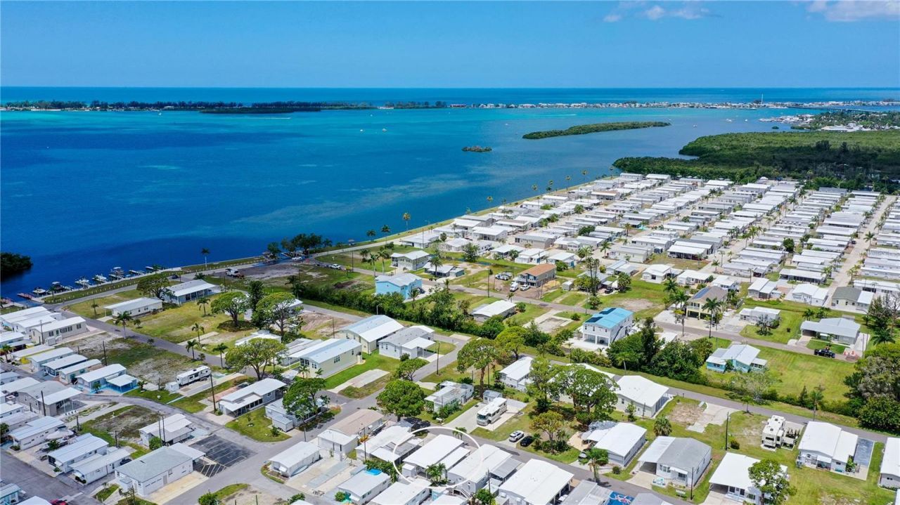 10315 Cortez Road W, Unit 30-5, Bradenton, FL 34210 Photo