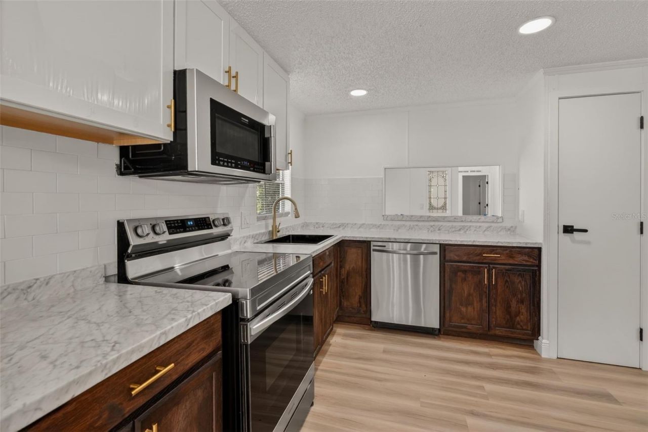 4970 N Redwood Avenue , Hernando, FL 34442 Photo