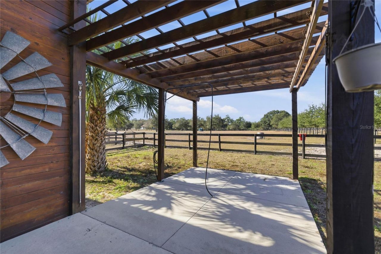 5251 SE 180th Avenue Road , Ocklawaha, FL 32179 Photo