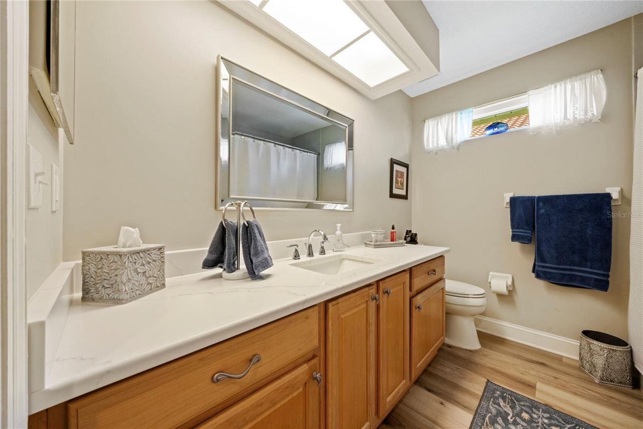 961 Live Oak Avenue Ne, Saint Petersburg, FL 33703 Photo