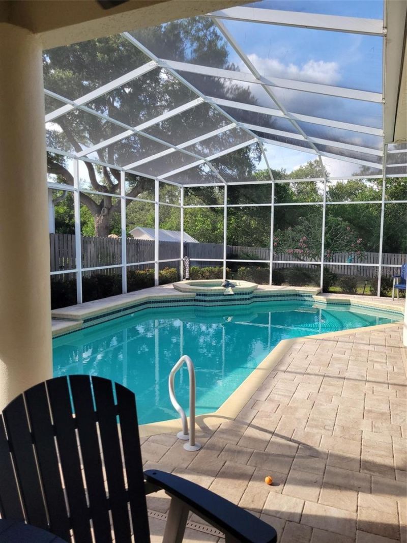 961 Live Oak Avenue Ne, Saint Petersburg, FL 33703 Photo