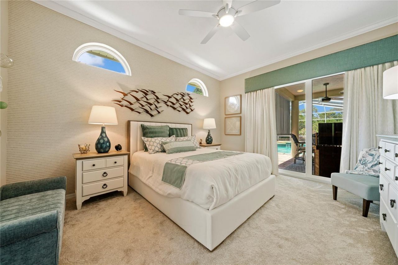 961 Live Oak Avenue Ne, Saint Petersburg, FL 33703 Photo