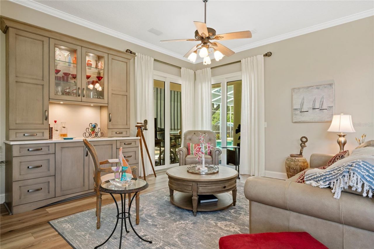 961 Live Oak Avenue Ne, Saint Petersburg, FL 33703 Photo