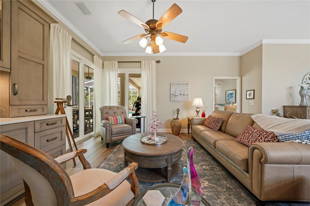 961 Live Oak Avenue Ne, Saint Petersburg, FL 33703 Photo