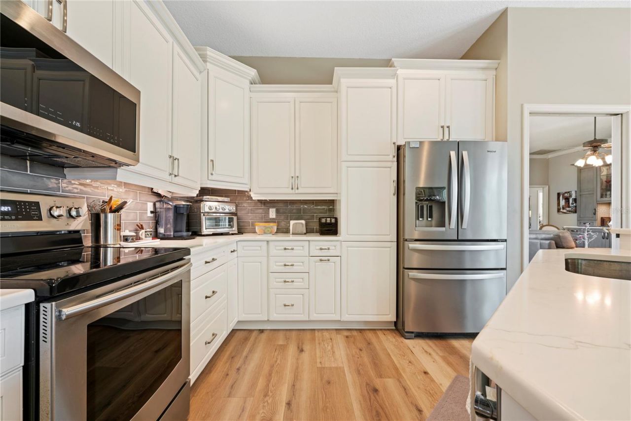 961 Live Oak Avenue Ne, Saint Petersburg, FL 33703 Photo