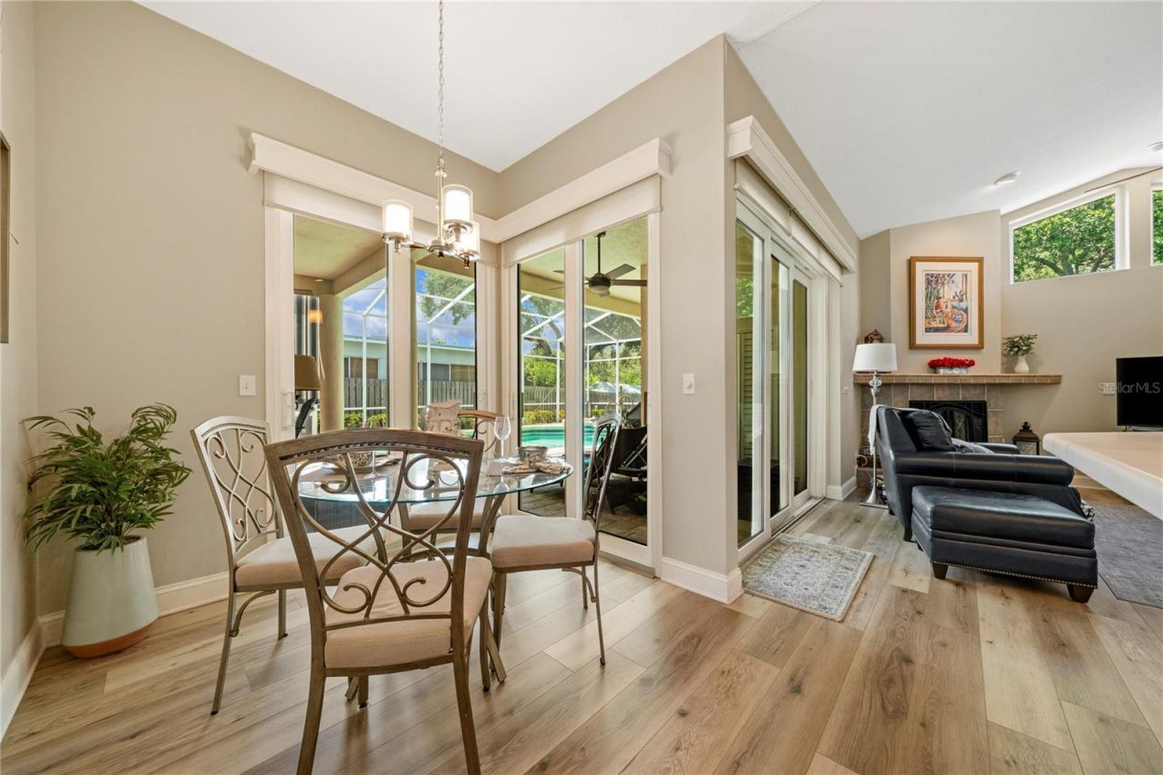 961 Live Oak Avenue Ne, Saint Petersburg, FL 33703 Photo