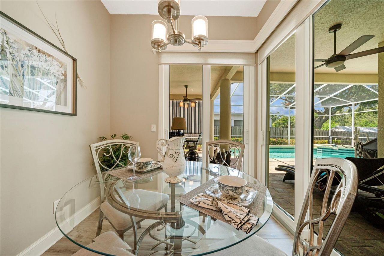 961 Live Oak Avenue Ne, Saint Petersburg, FL 33703 Photo