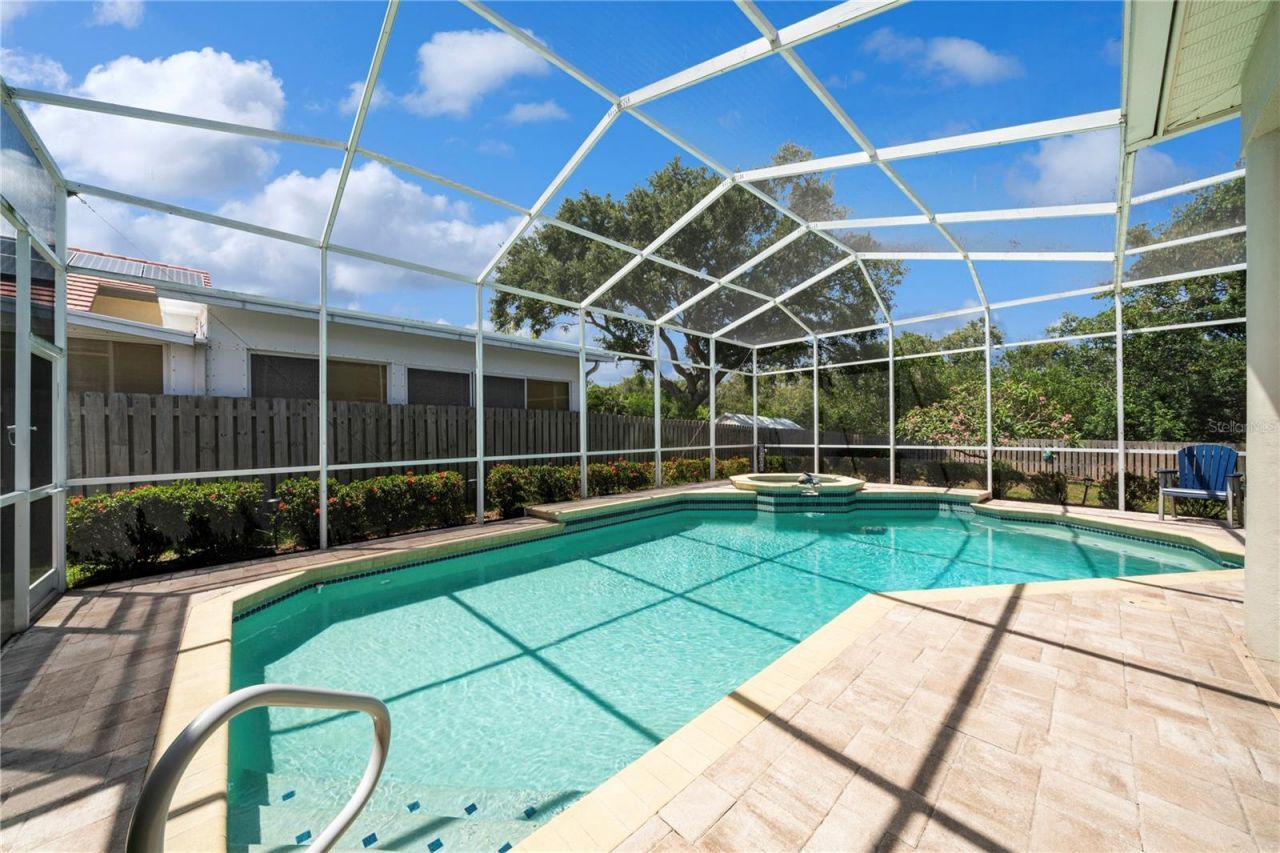 961 Live Oak Avenue Ne, Saint Petersburg, FL 33703 Photo