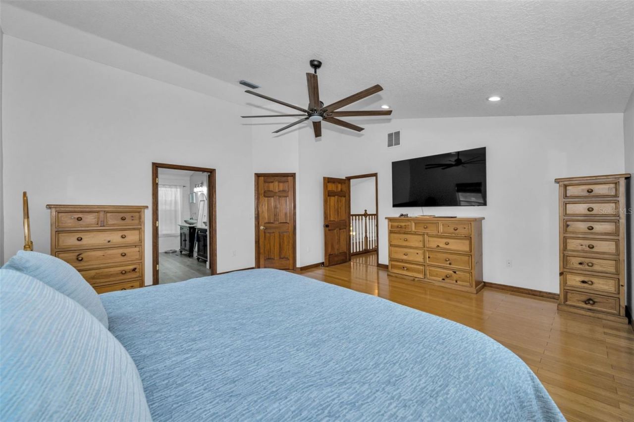 11046 Lakeview Drive, New Port Richey, FL 34654 Photo