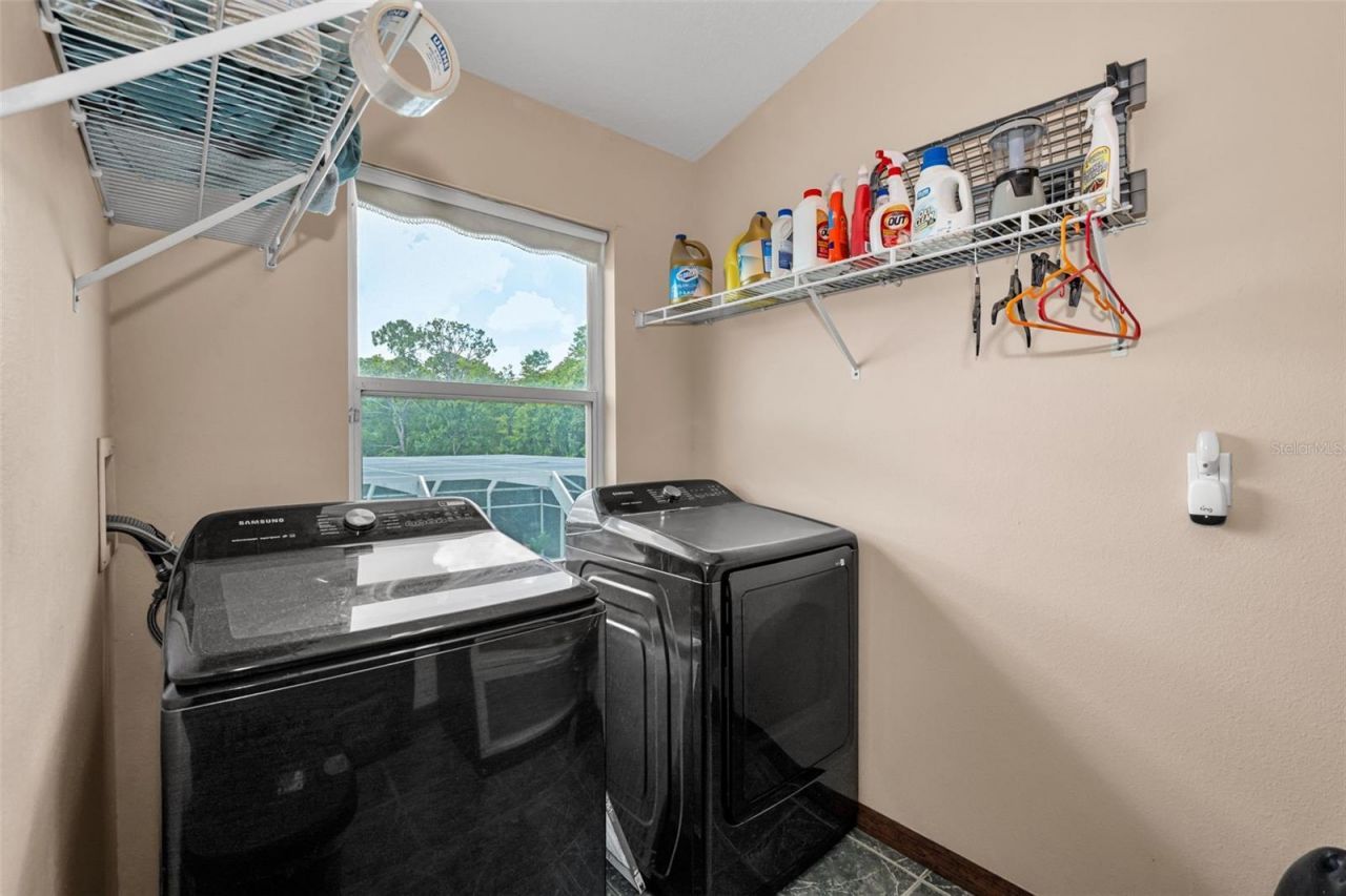 11046 Lakeview Drive, New Port Richey, FL 34654 Photo