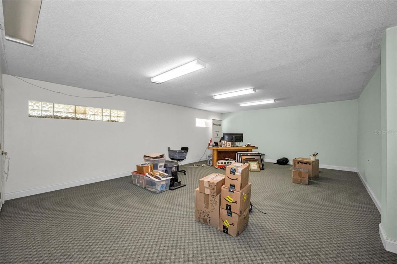 11046 Lakeview Drive, New Port Richey, FL 34654 Photo