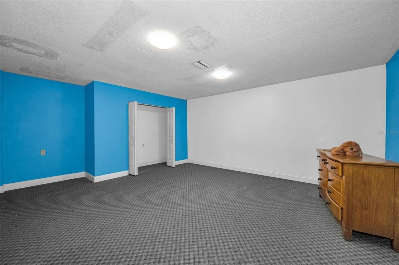 11046 Lakeview Drive, New Port Richey, FL 34654 Photo