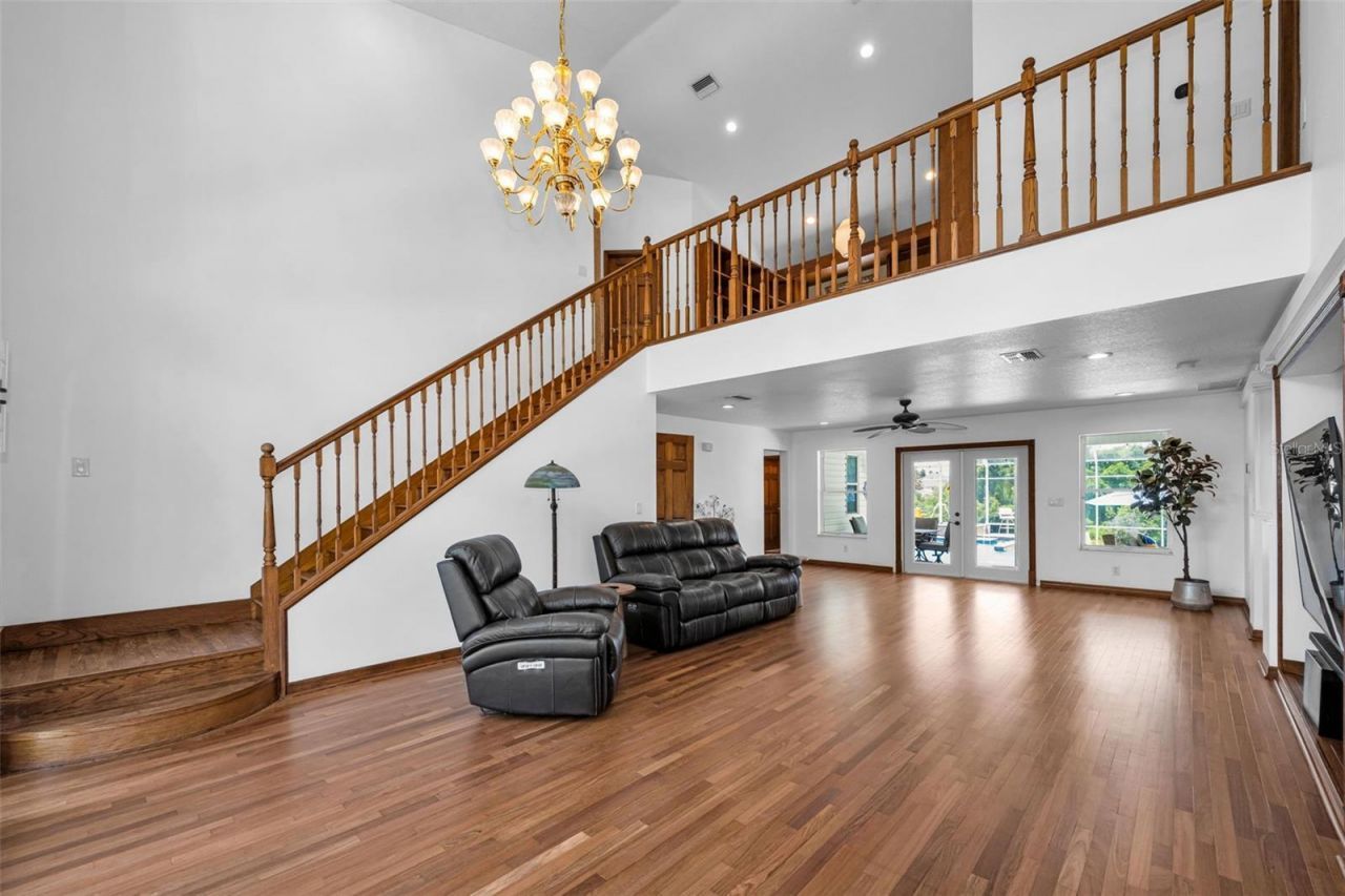 11046 Lakeview Drive, New Port Richey, FL 34654 Photo
