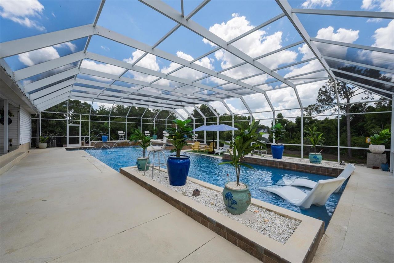 11046 Lakeview Drive, New Port Richey, FL 34654 Photo