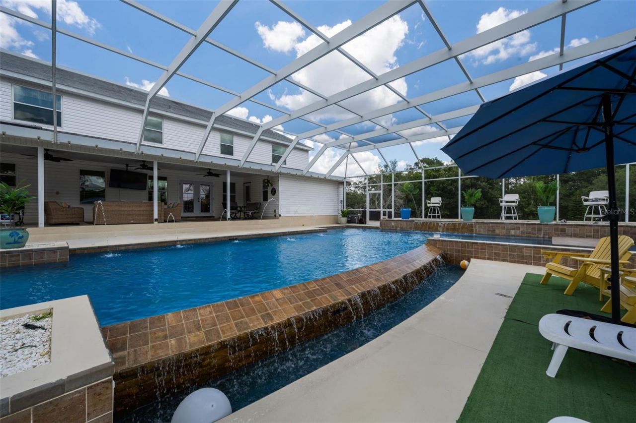 11046 Lakeview Drive, New Port Richey, FL 34654 Photo