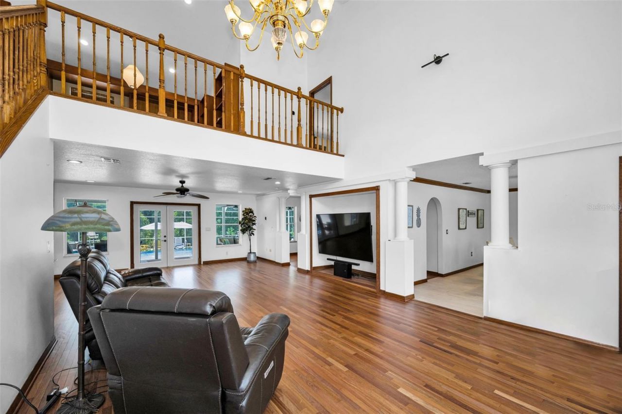 11046 Lakeview Drive, New Port Richey, FL 34654 Photo