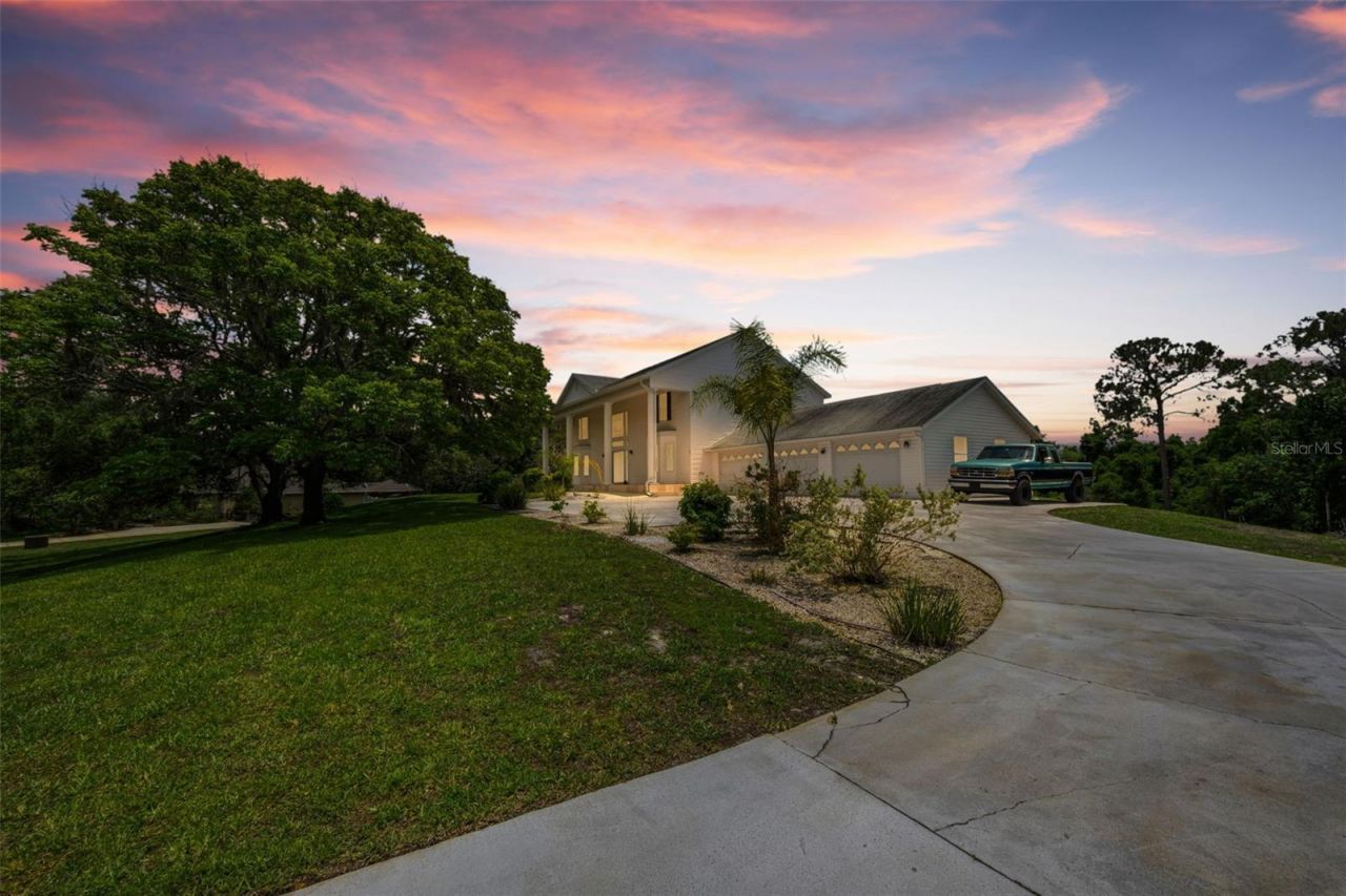 11046 Lakeview Drive, New Port Richey, FL 34654 Photo