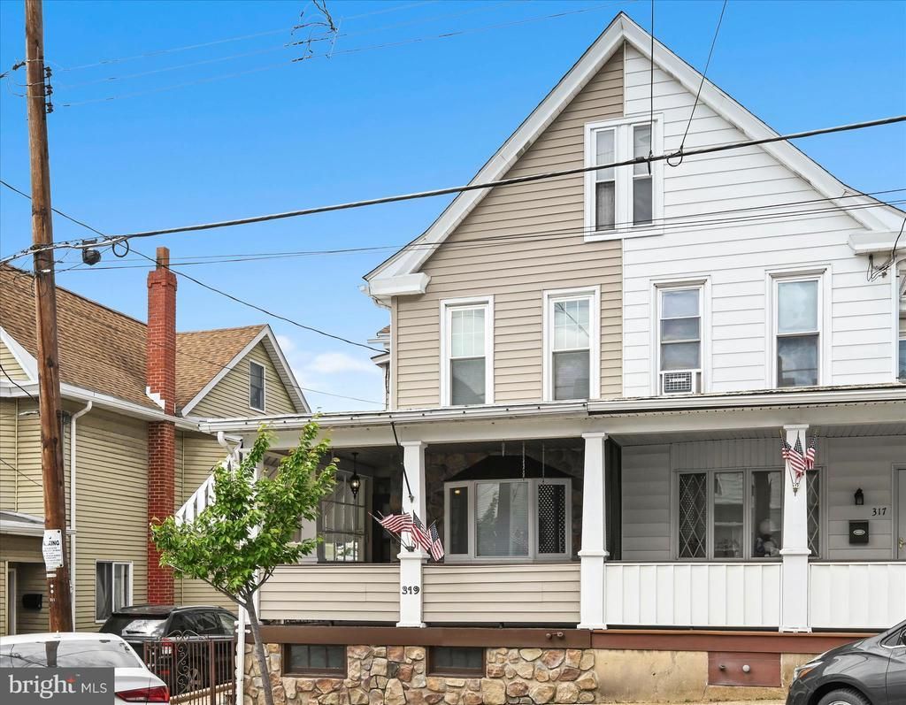 319 W Ridge Street, Lansford, PA 18232 Main Photo