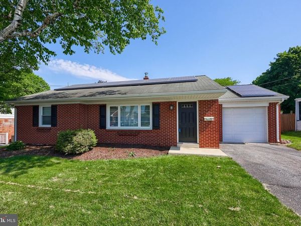 415 W END AVENUE , AKRON, PA 17501