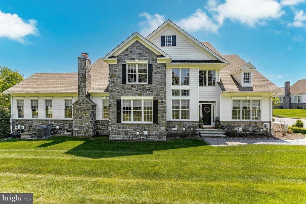 3858 Meadow View Farm Road, Newtown Square, PA 19073 Main Photo