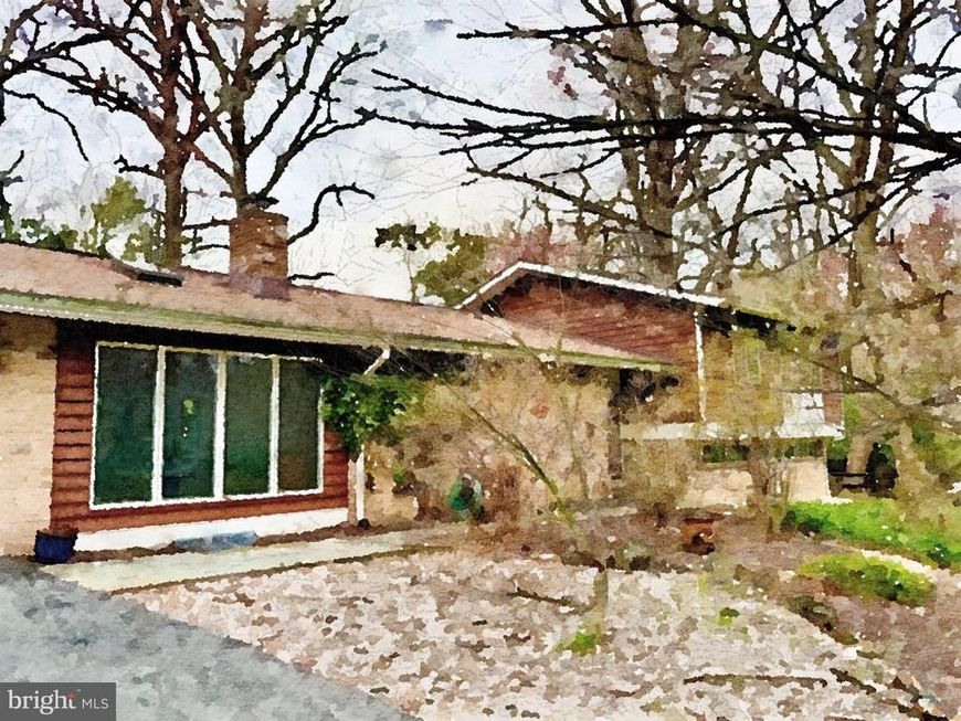8108 Hamilton Spring Road, Bethesda, MD 20817 Main Photo