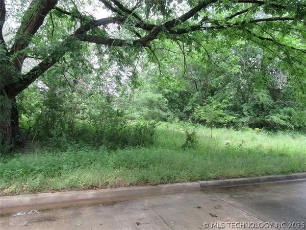N 9th Street , McAlester, OK 74501