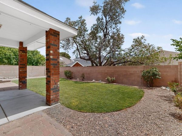4404 Mountvale Avenue NW, Albuquerque, NM 87114