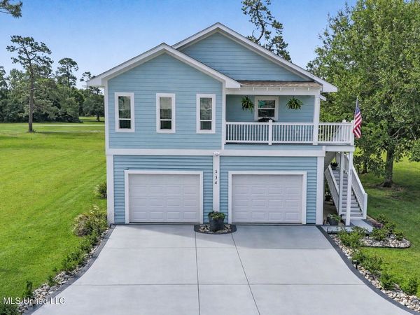 334 Lemoyne Road, Pass Christian, MS 39571
