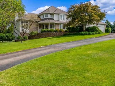 12317 DUNHAM Drive, Roscoe, IL 61073