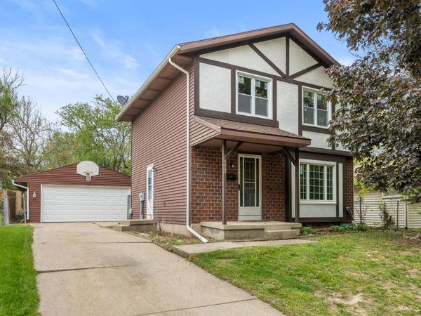 1073 Sweet Street NE, Grand Rapids, MI 49505