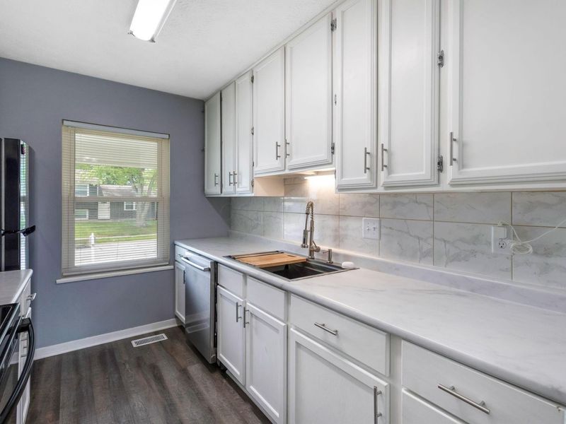 3678 Wynds Drive, Columbus, OH 43232 Photo 16