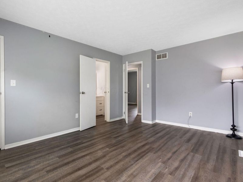 3678 Wynds Drive, Columbus, OH 43232 Photo 23