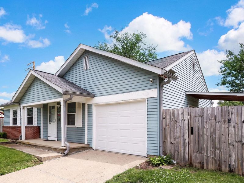 3678 Wynds Drive, Columbus, OH 43232 Photo 4