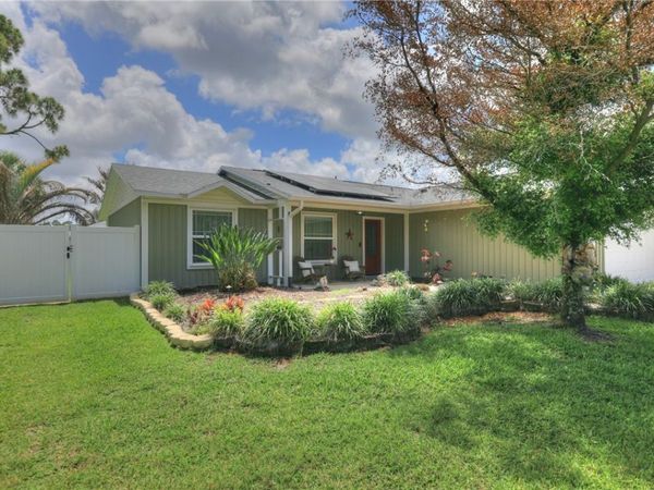 991 Dusseldorf Avenue NW, Palm Bay, FL 32907