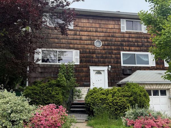 103 Reynolds Street , Bronx, NY 10464