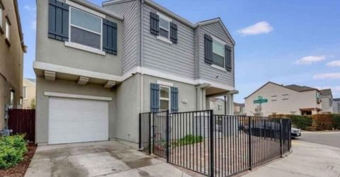 2471 Ben Ali Way, Sacramento, CA 95815 Photo