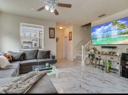 2471 Ben Ali Way, Sacramento, CA 95815 Photo