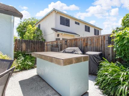 1061 Plymouth Dr, Tracy, CA 95376 Photo