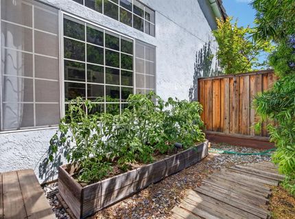 1061 Plymouth Dr, Tracy, CA 95376 Photo