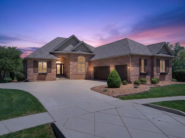 2600 W TICONDEROGA Drive, Marion, IN 46952