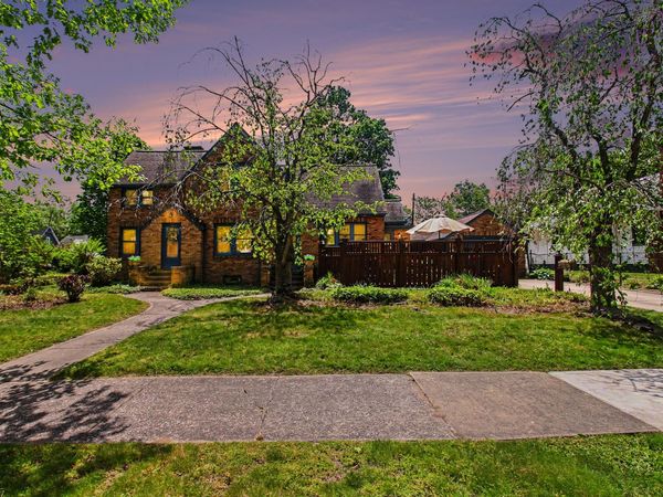 334 Van Buren Street, South Haven, MI 49090